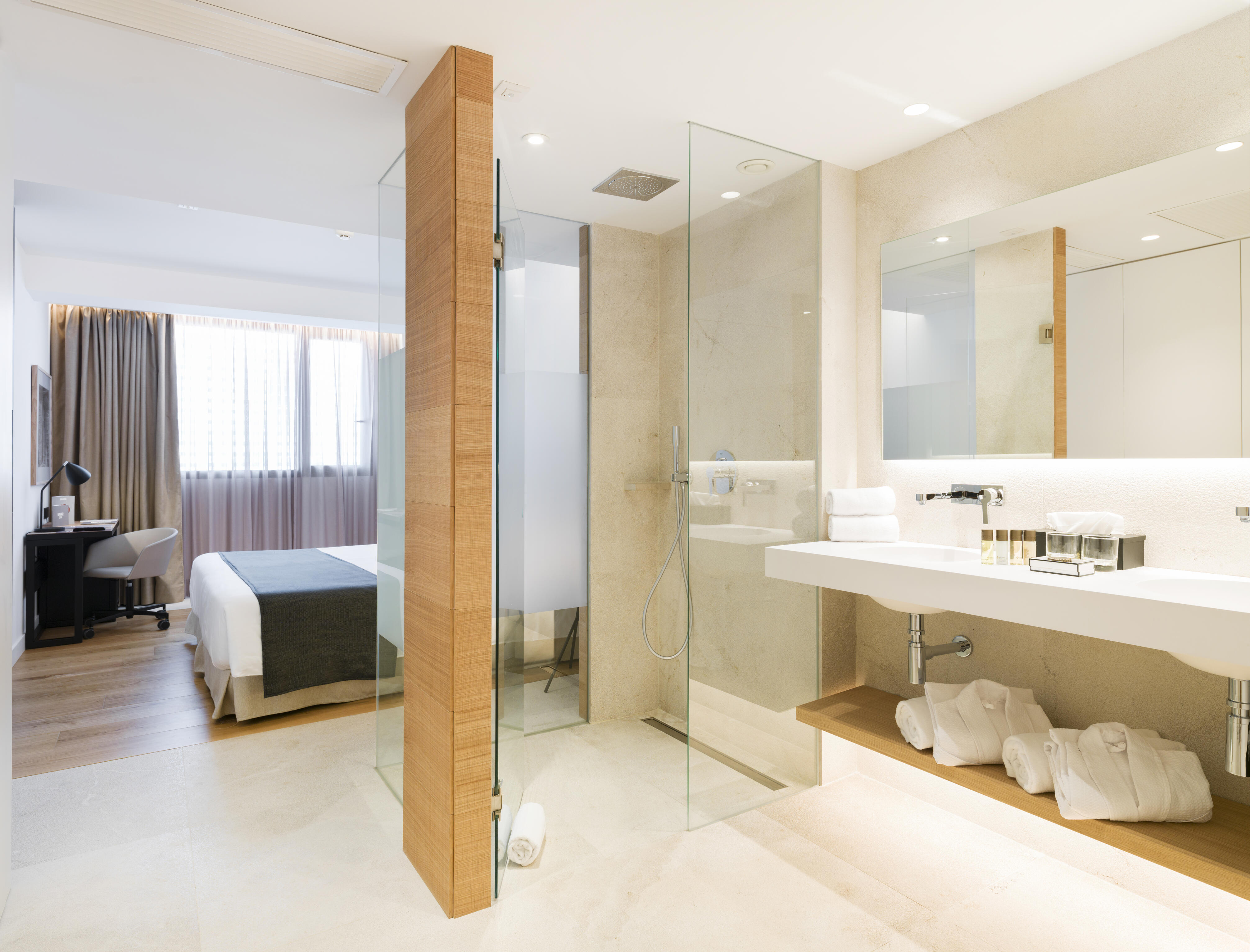 NAKAR Hotel - Room Superior (2).jpg